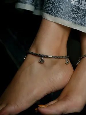 925 Silver Self Textured Anklets With Ghungroo