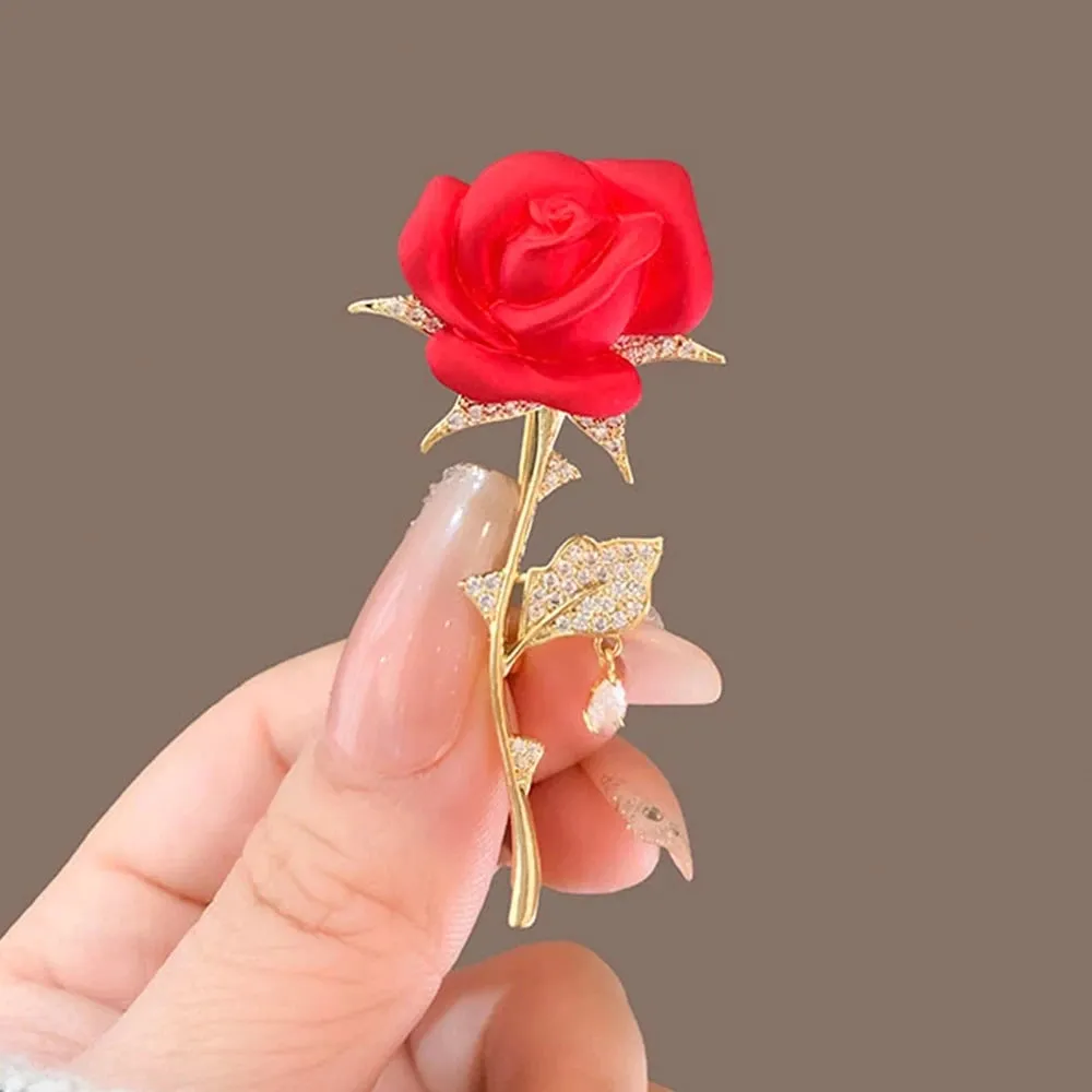 Cute Rhinestone Queen Brooches For Women Girls Kids Crown Letters CZ Crystal Party Label Pins Trendy Buckle 2024 Jewelry Gifts