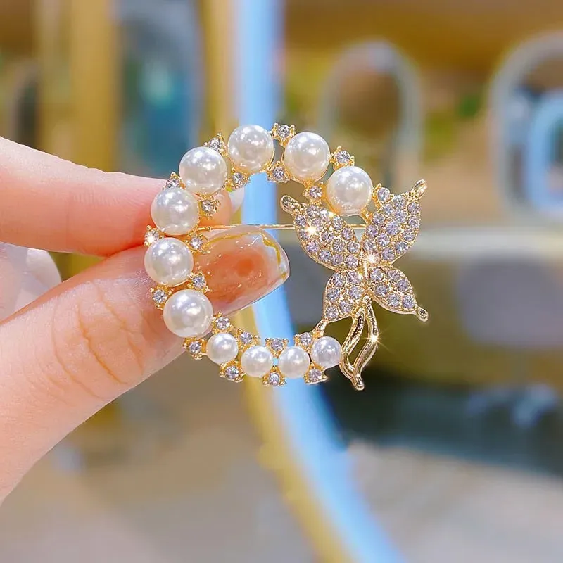 Cute Rhinestone Queen Brooches For Women Girls Kids Crown Letters CZ Crystal Party Label Pins Trendy Buckle 2024 Jewelry Gifts