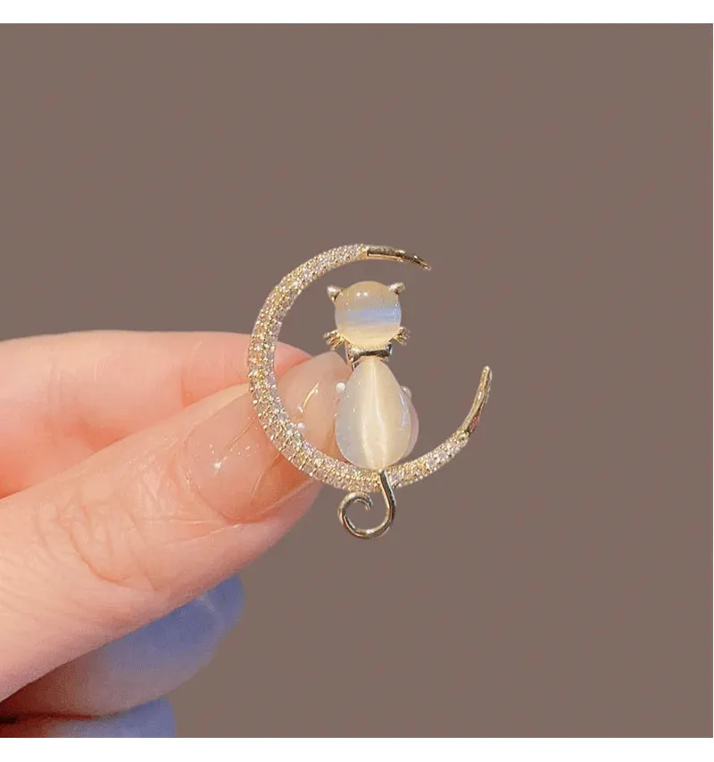 Cute Rhinestone Queen Brooches For Women Girls Kids Crown Letters CZ Crystal Party Label Pins Trendy Buckle 2024 Jewelry Gifts
