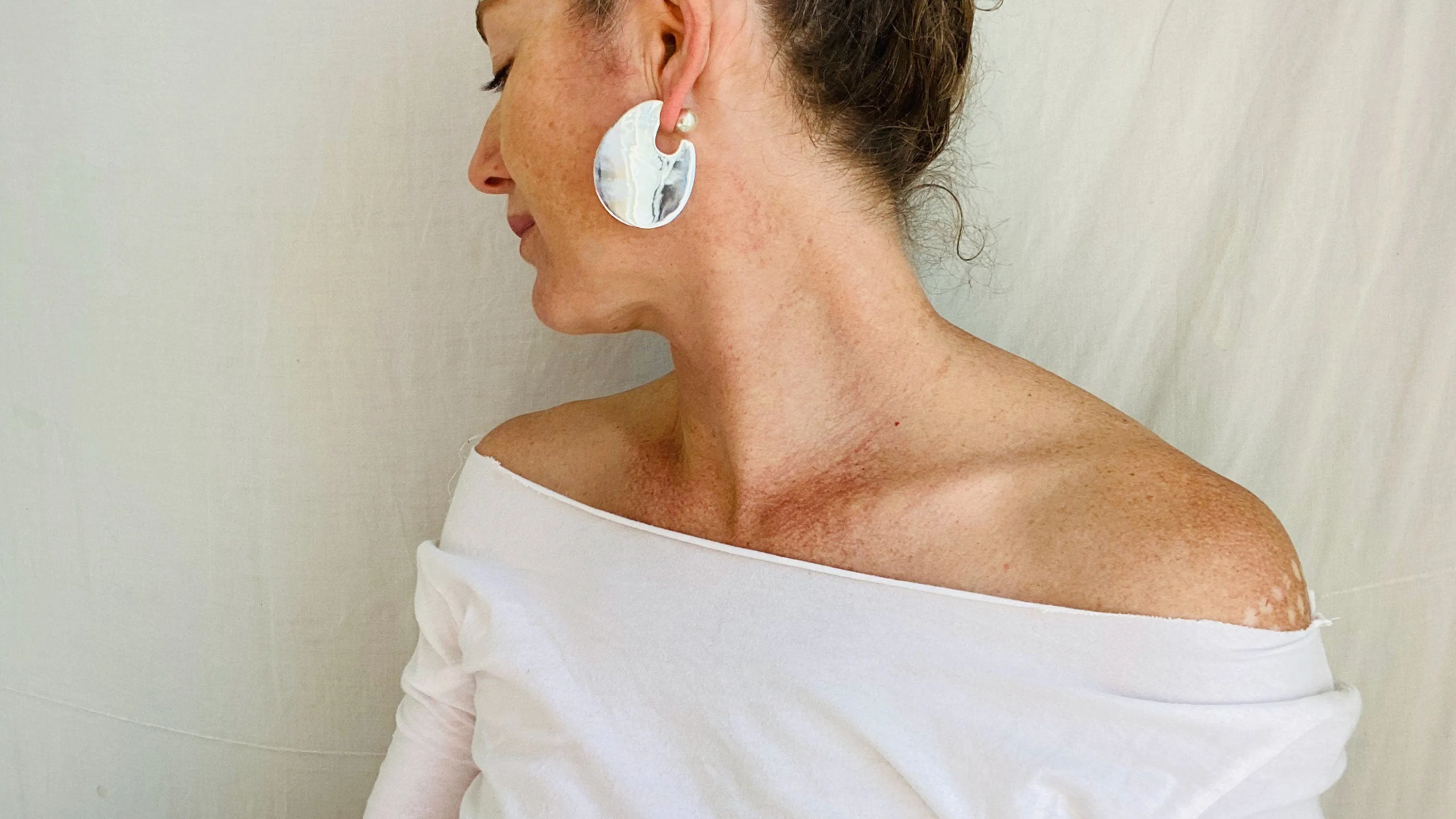 Flat Hoop Earrings. Sterling Silver. Atelier Aadya. 0961