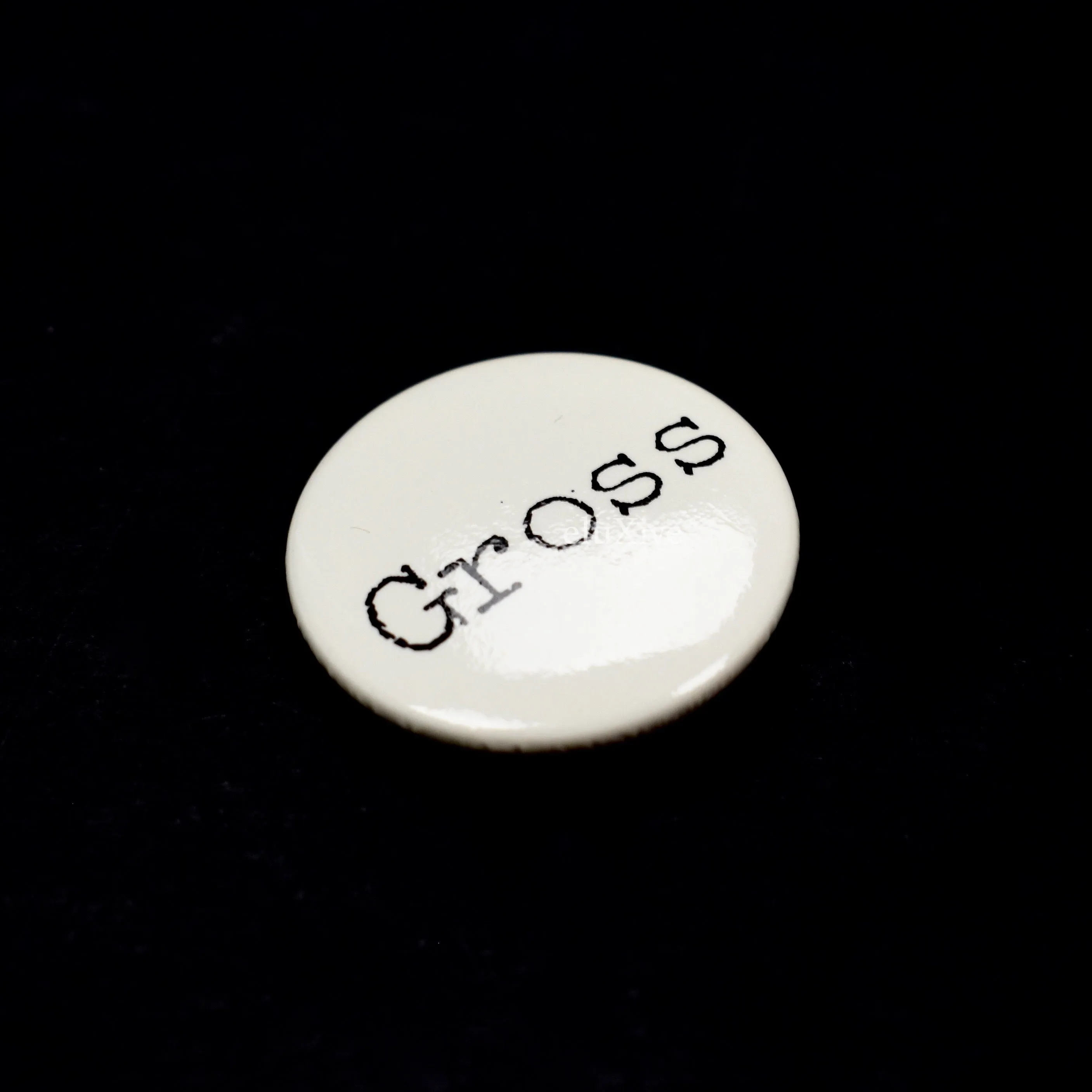 Supreme - 'Gross' Print Pin